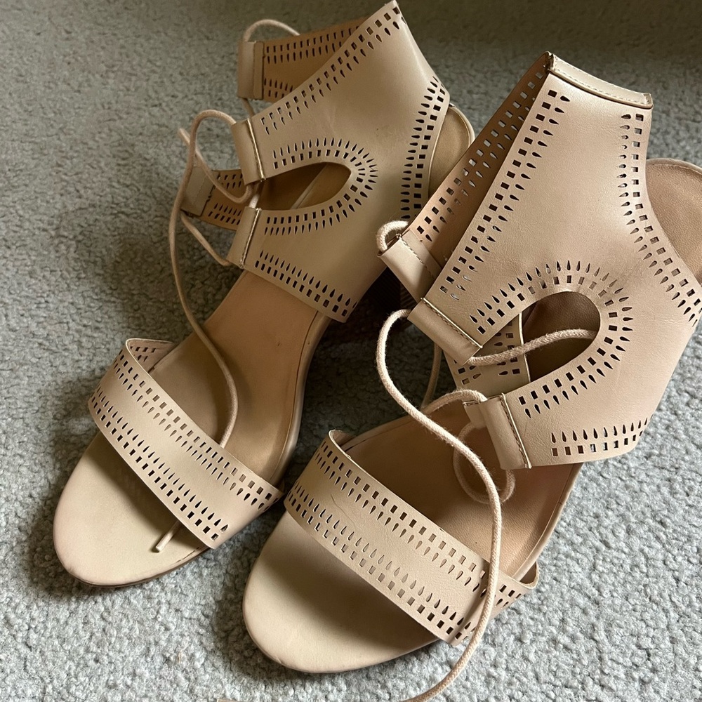 Apt. 9 Beige Cutout heels